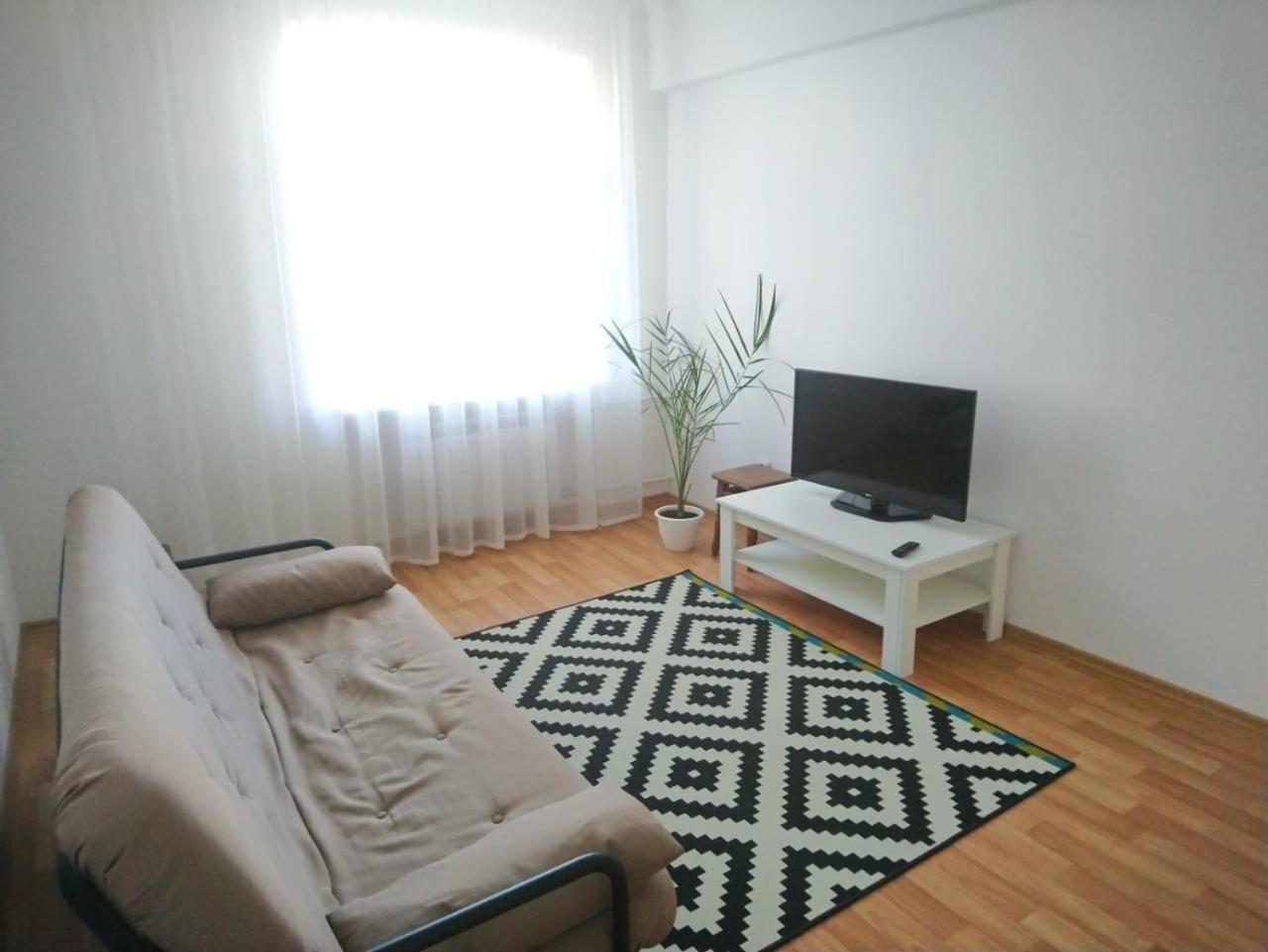 Apartments Theatre Shepkina 2 Room Szumi Kültér fotó